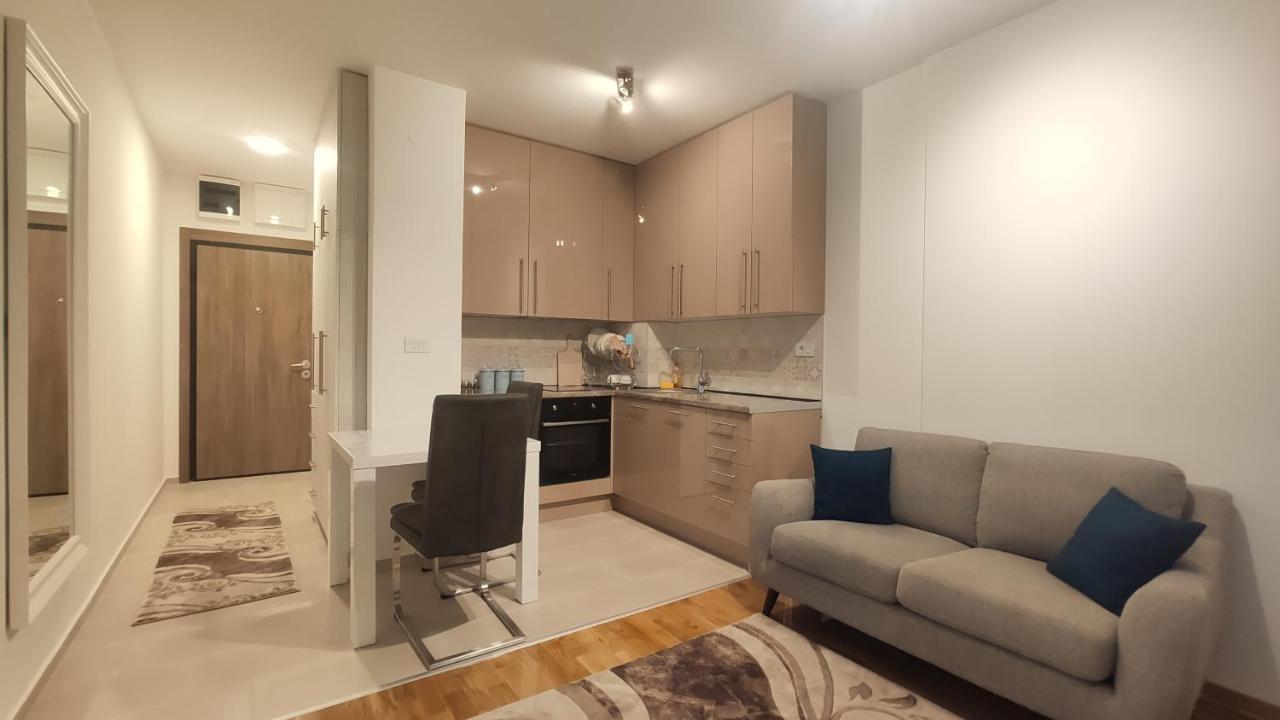 Green Residence Belgrado Esterno foto