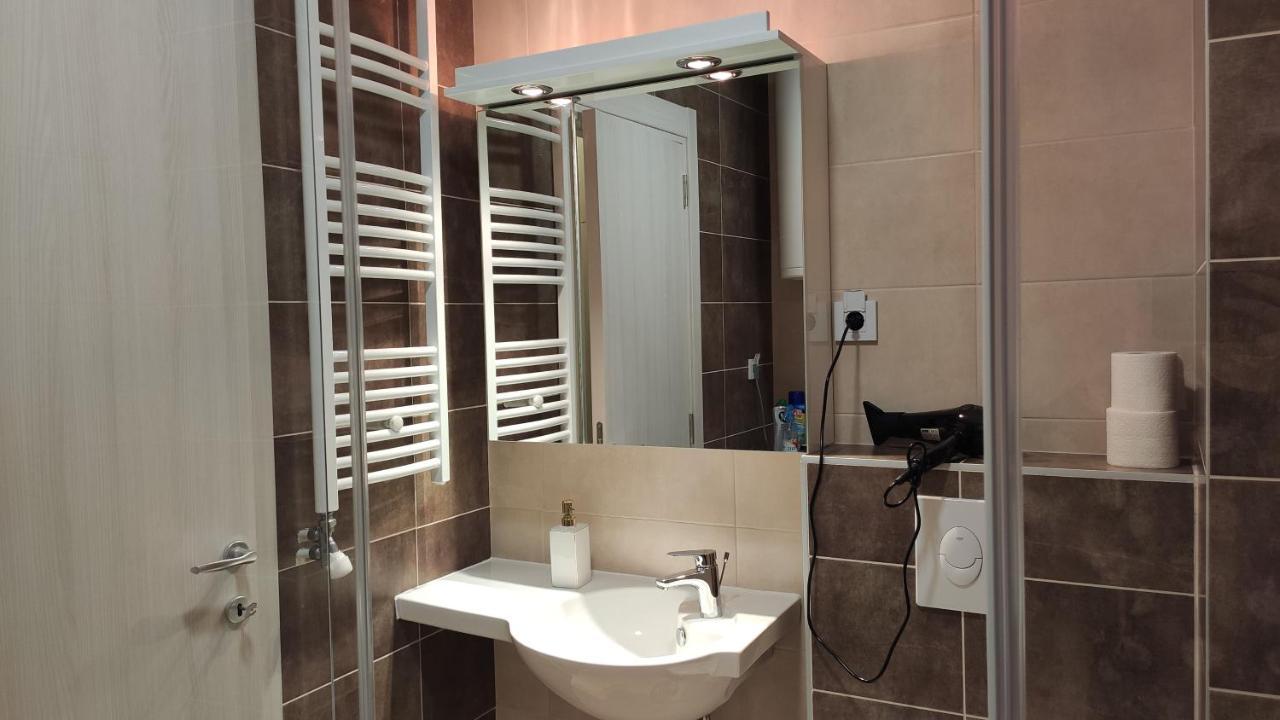 Green Residence Belgrado Esterno foto